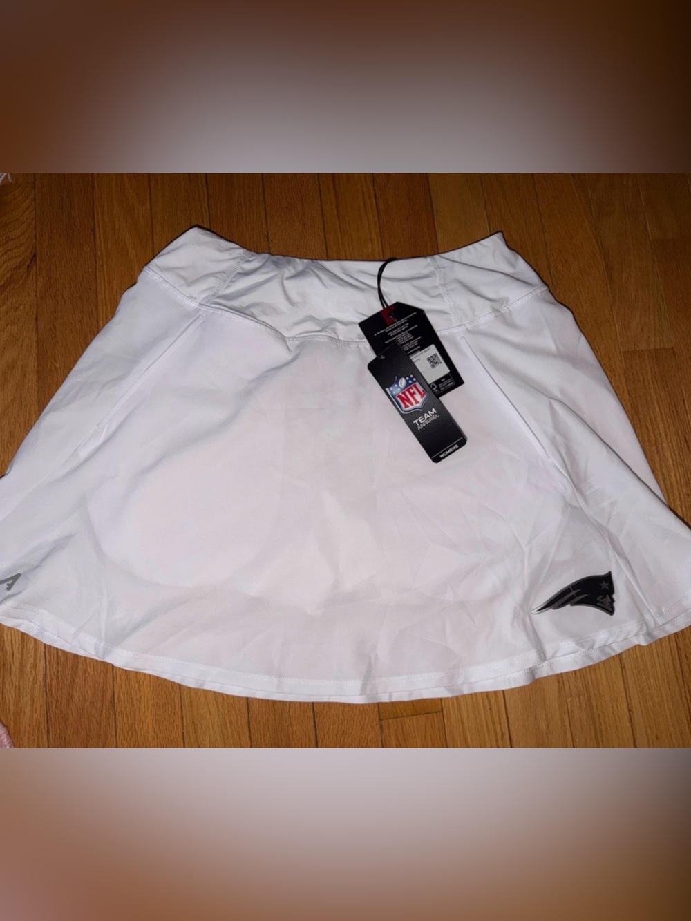 NFL White Women’s Athletic Skirt with Team Patch